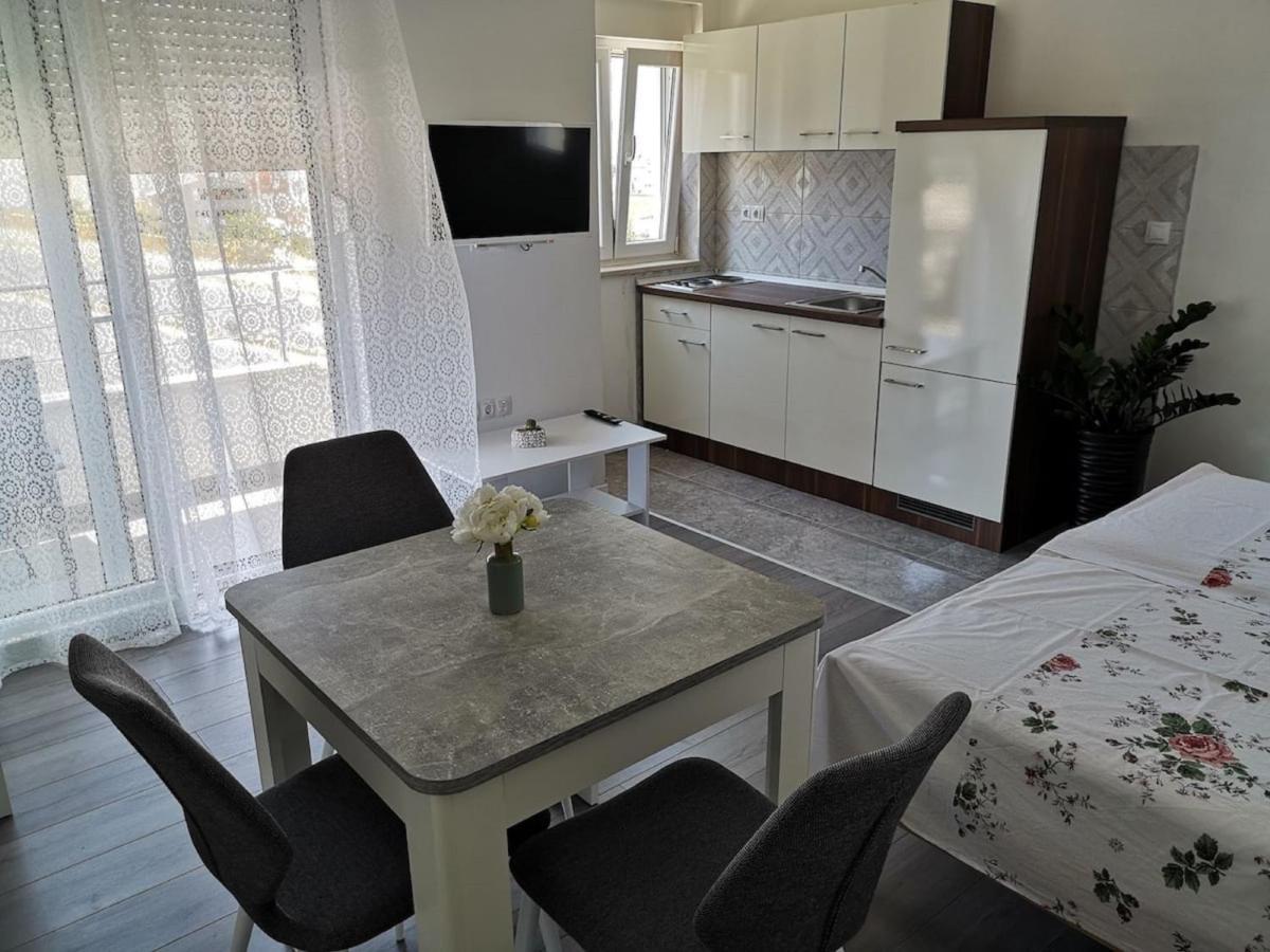 Apartments Dzeki Сплит Экстерьер фото